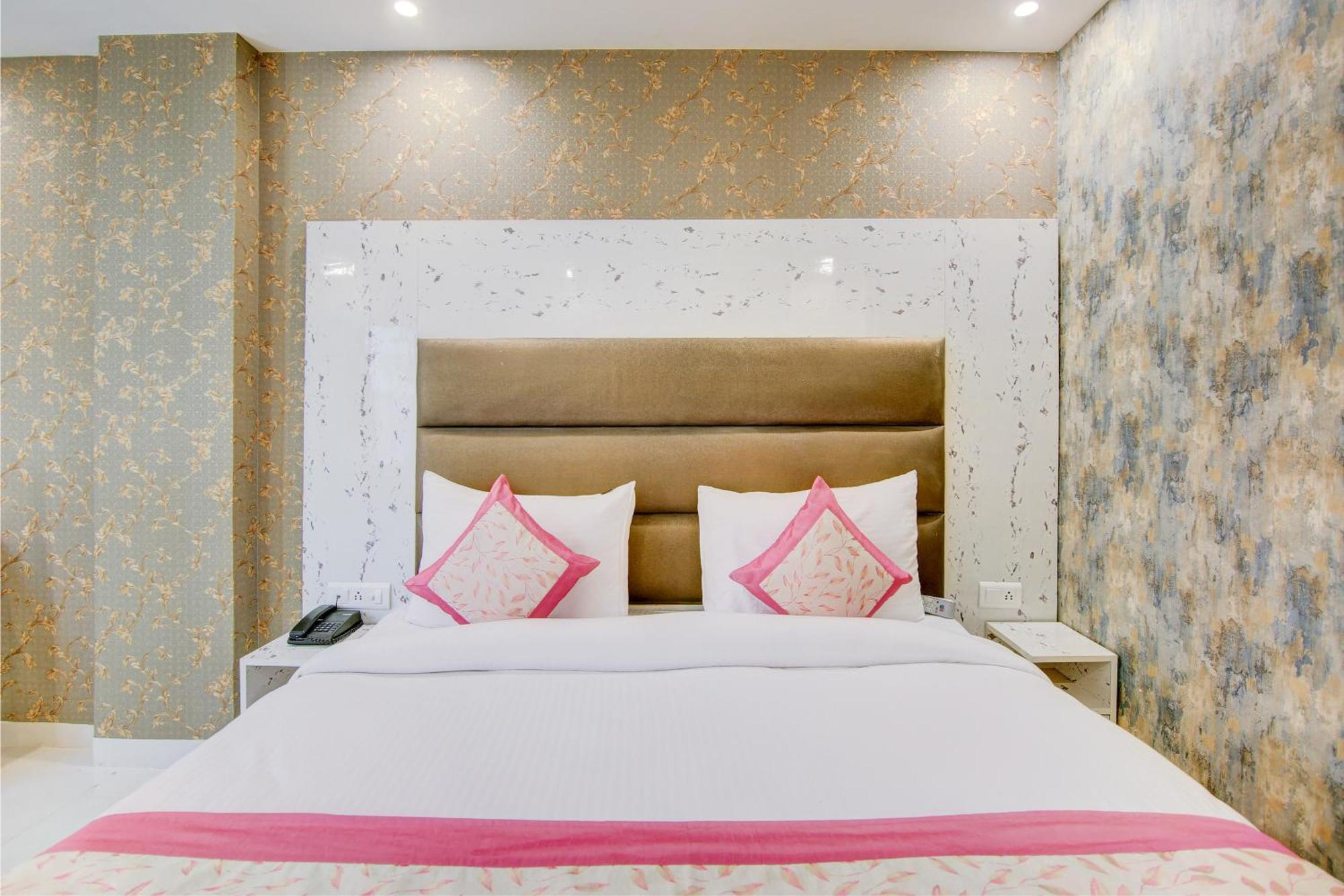 Hotel Smart Signature By Smart Group Nueva Delhi Exterior foto